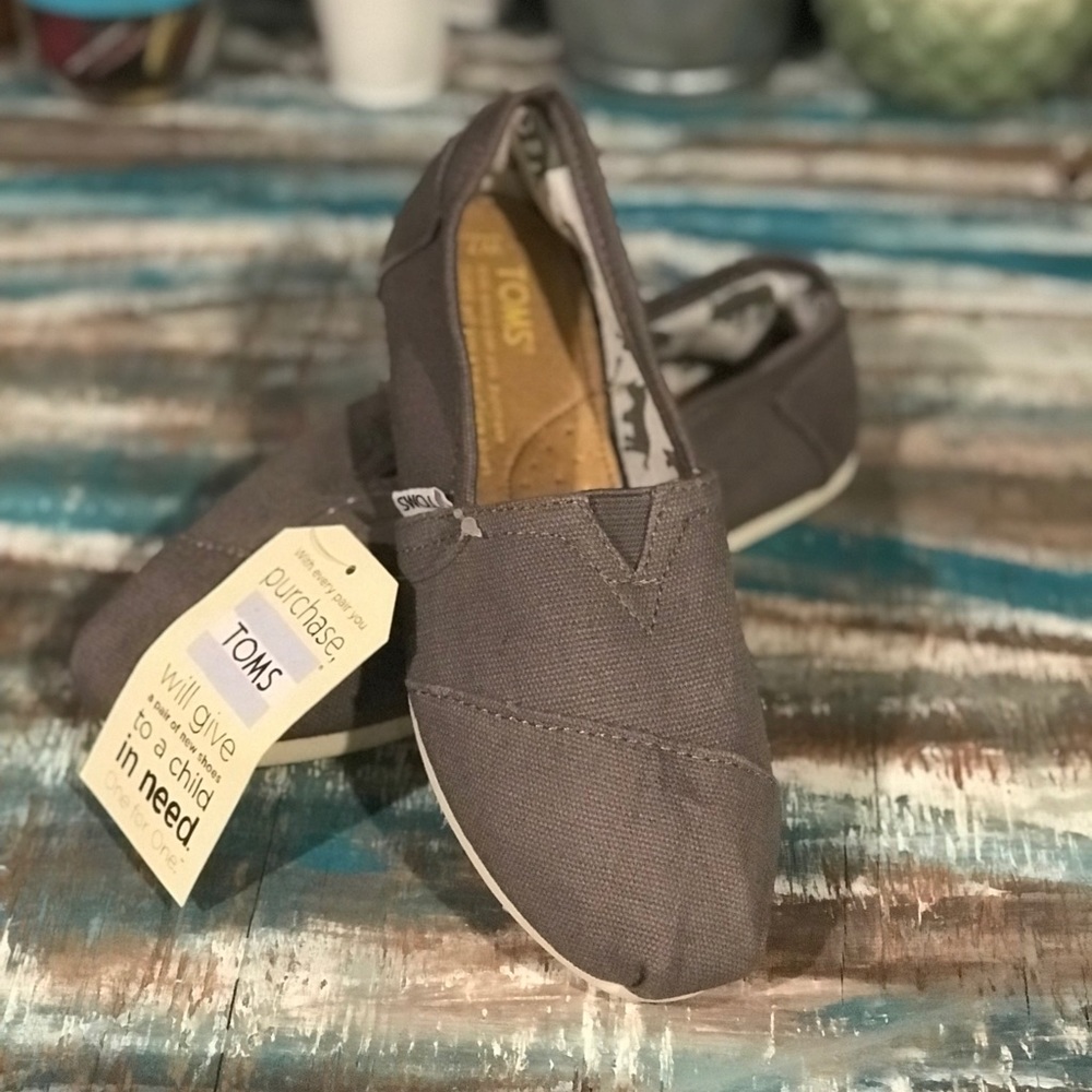 Grey Toms flat canvas shoes comfy BRAND NEW